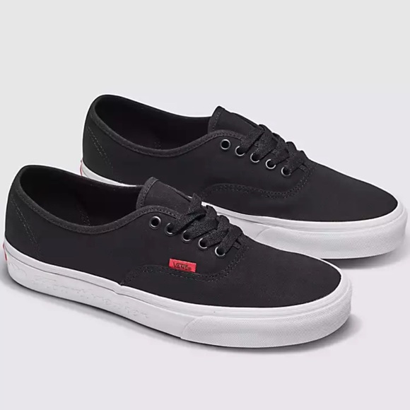 Vans Men’s Authentic
Secret Lover Black
VN000BW5BLK
Sneakers - Picture 7 of 16